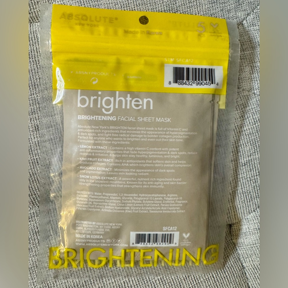 Absolute New York Brighten Facial Sheet Masks - Package of 5 - Picture 3 of 6